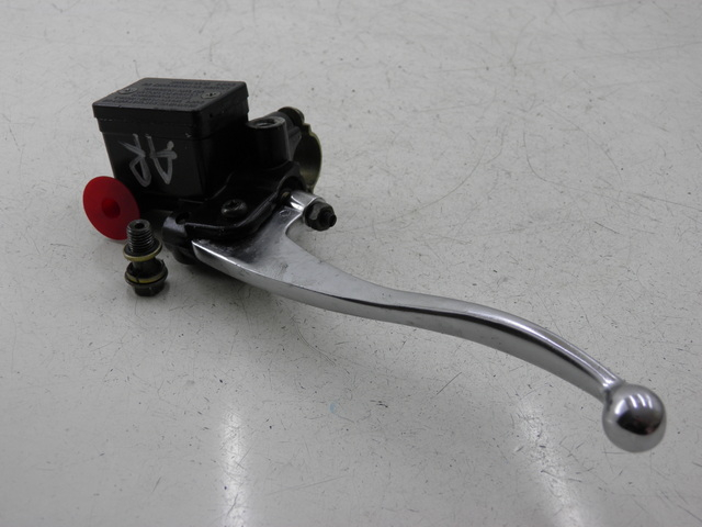 photo de CILINDRO MESTRE DO FREIO TRASEIRO JM MOTOR S-MAX 125 (2010 - 2014) - Vista principal