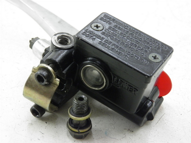 photo de CILINDRO MESTRE DO FREIO TRASEIRO JM MOTOR S-MAX 125 (2010 - 2014) - Pontos de fixação