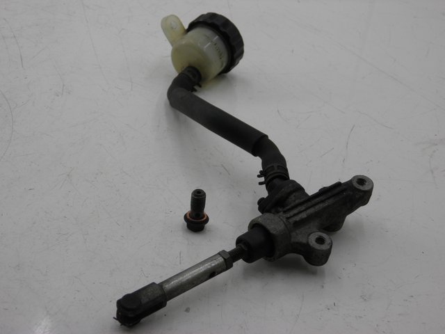 photo de CILINDRO MESTRE DO FREIO TRASEIRO YAMAHA FZX FAZER 750 (1987 - 1998) - Ampliação técnica