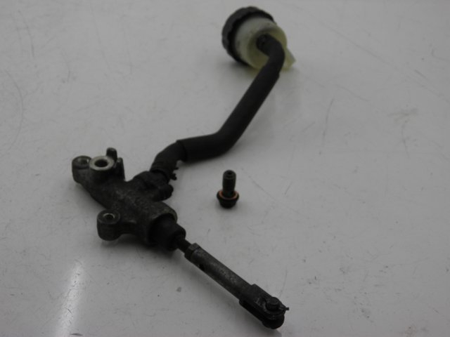 photo de CILINDRO MESTRE DO FREIO TRASEIRO YAMAHA FZX FAZER 750 (1987 - 1998) - Vista geral