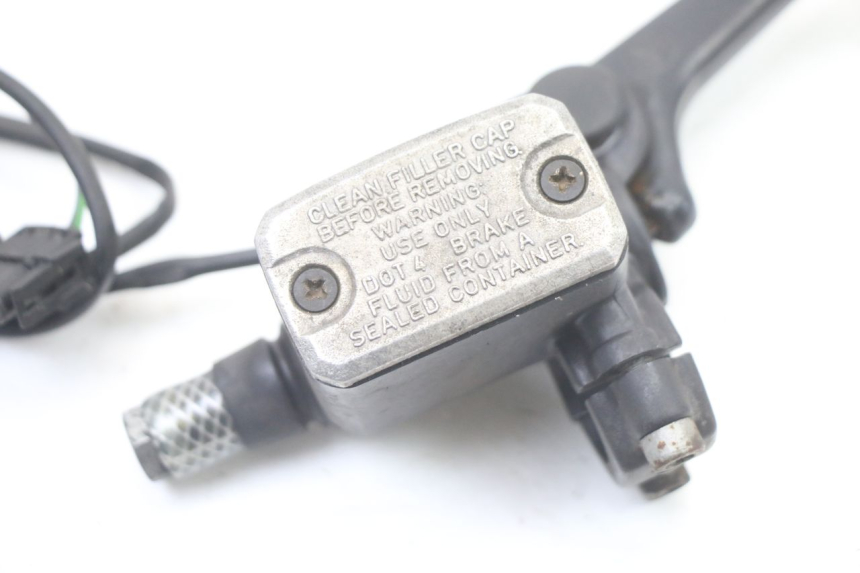 photo de CILINDRO MESTRE DIANTEIRO BMW C1 125 (2000 - 2003) - Detalhe da peça