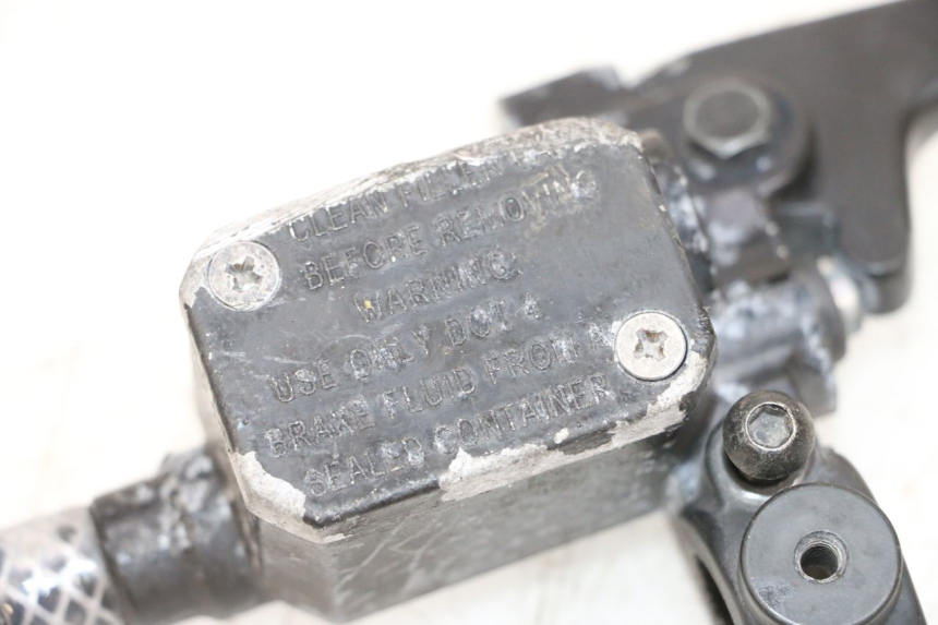 photo de CILINDRO MESTRE DIANTEIRO MBK BOOSTER SPIRIT NAKED 50 (2004 - 2017) - Ampliação técnica