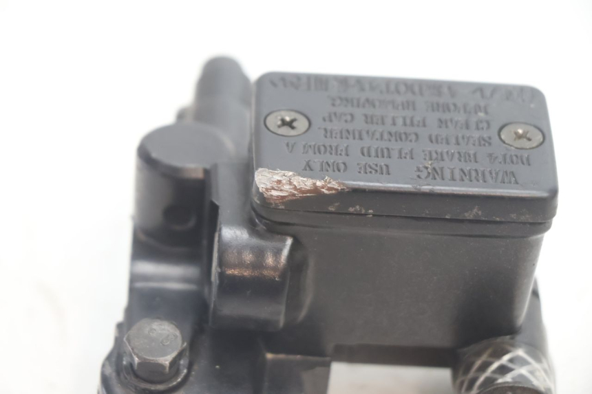 photo de CILINDRO MESTRE DIANTEIRO YAMAHA BW'S BWS 125 (2010 - 2013) - Ampliação técnica