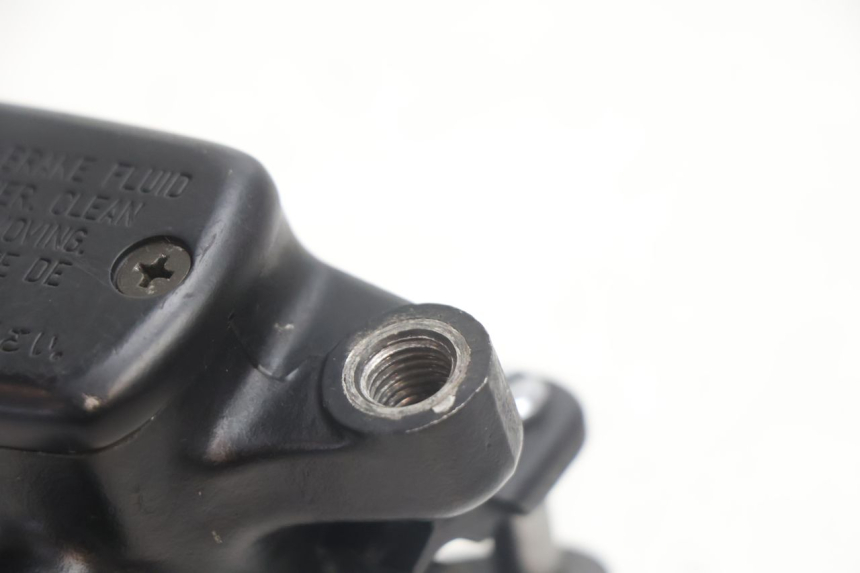 photo de CILINDRO MESTRE DIANTEIRO HONDA CB F HORNET 600 (2005 - 2006) - Ampliação técnica