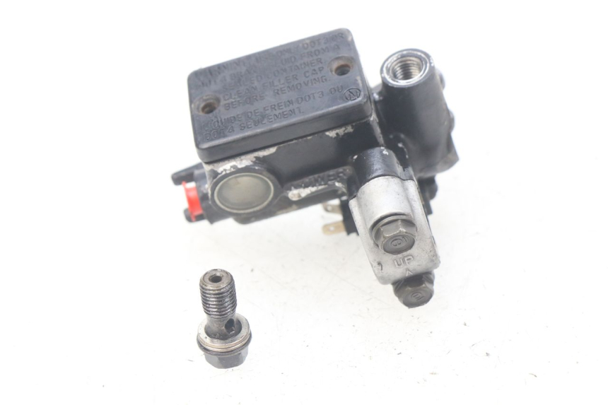 photo de CILINDRO MESTRE DIANTEIRO HONDA CBR R 125 (2003 - 2006) - Vista principal