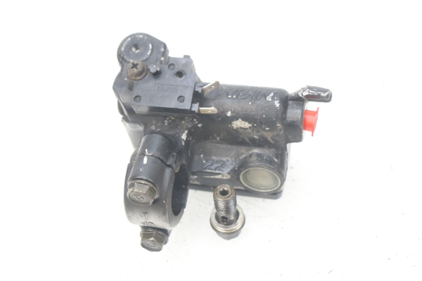 photo de CILINDRO MESTRE DIANTEIRO HONDA CBR R 125 (2003 - 2006) - Detalhe da peça