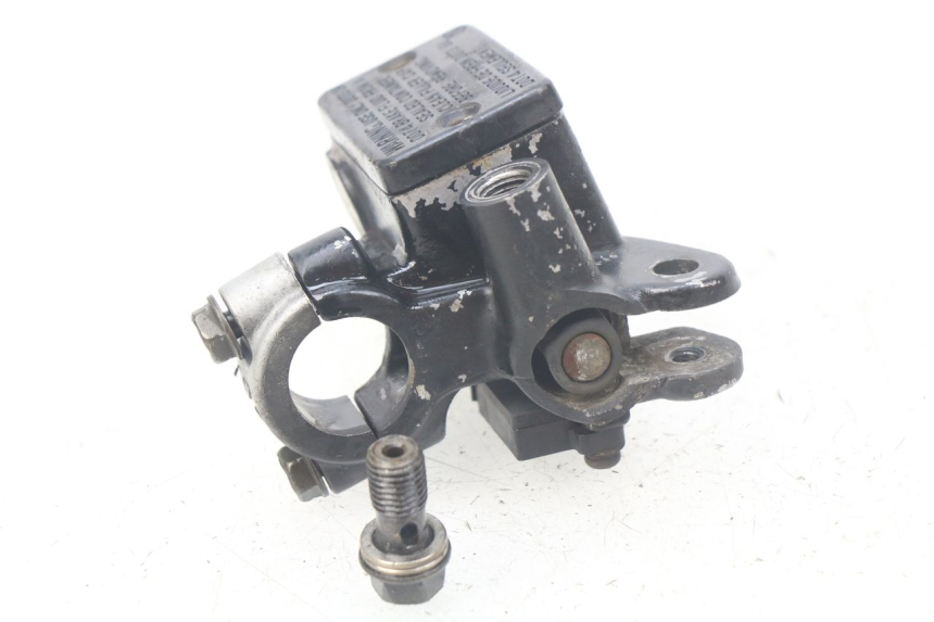 photo de CILINDRO MESTRE DIANTEIRO HONDA CBR R 125 (2003 - 2006) - Zoom do estado de desgaste