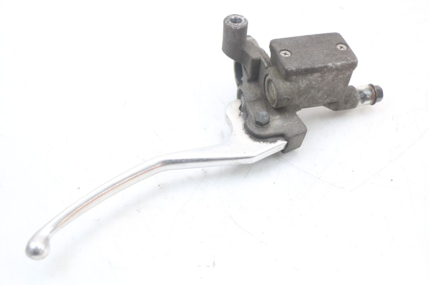 photo de CILINDRO MESTRE DIANTEIRO YAMAHA CYGNUS X 125 (2004 - 2007) - Detalhe da peça