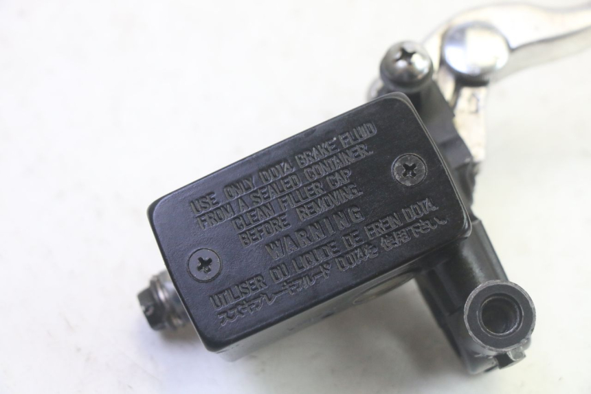 photo de CILINDRO MESTRE DIANTEIRO SUZUKI DL V STROM 1000 (2002 - 2007) - Detalhe da peça