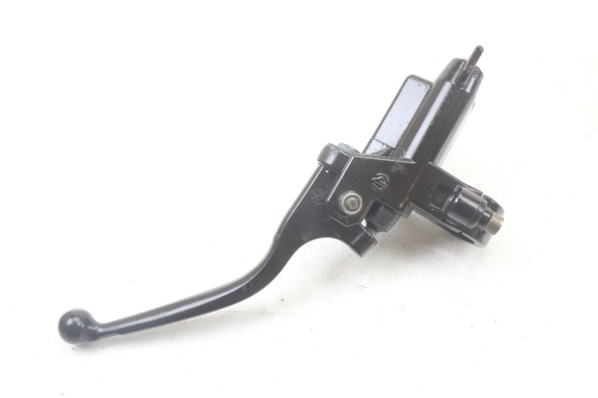 photo de CILINDRO MESTRE DIANTEIRO PEUGEOT E-VIVACITY 1 (2012 - 2018) - Pontos de fixação