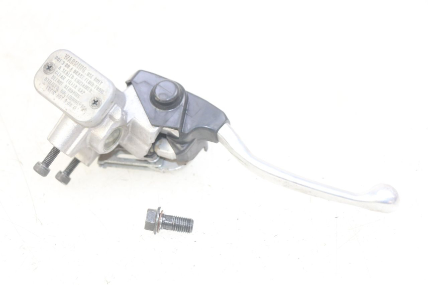 photo de CILINDRO MESTRE DIANTEIRO YAMAHA D'ELIGHT DELIGHT 125 (2017 - 2020) - Outro ângulo de visão