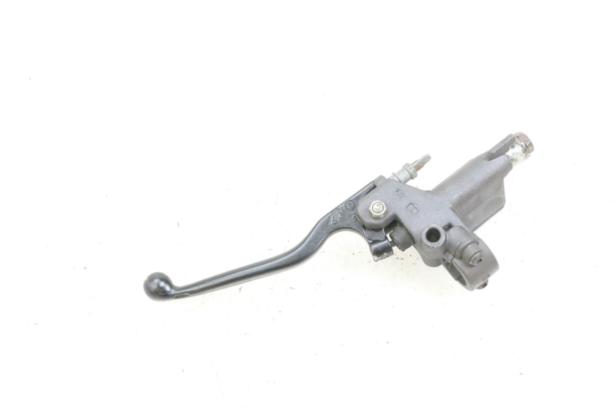 photo de CILINDRO MESTRE DIANTEIRO PEUGEOT ELYSEO 125 (1999 - 2004) - Pontos de fixação
