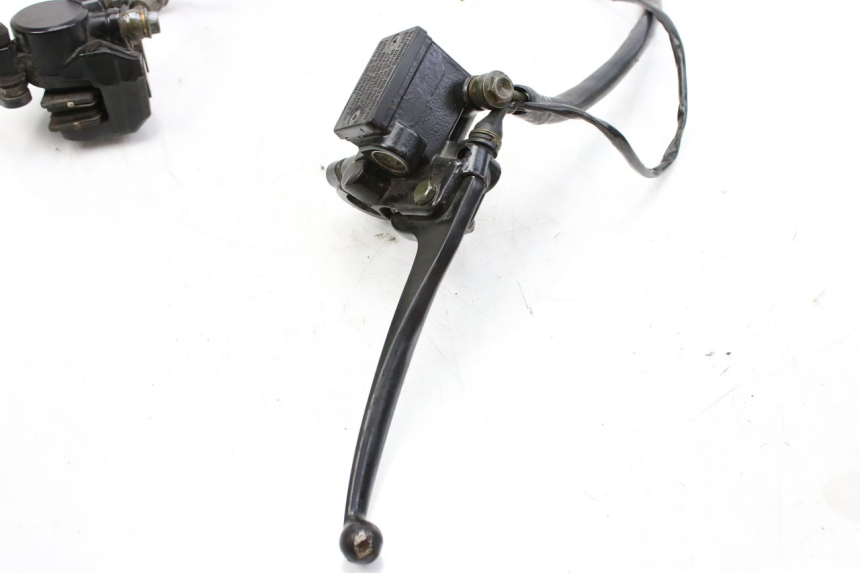 photo de CILINDRO MESTRE DIANTEIRO JM MOTORS EVOLIS 4T 50 (2018 - 2022) - Zoom do estado de desgaste
