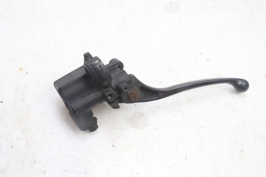photo de CILINDRO MESTRE DIANTEIRO HONDA FES PANTHEON 2T 125 (1998 - 2002) - Outro ângulo de visão