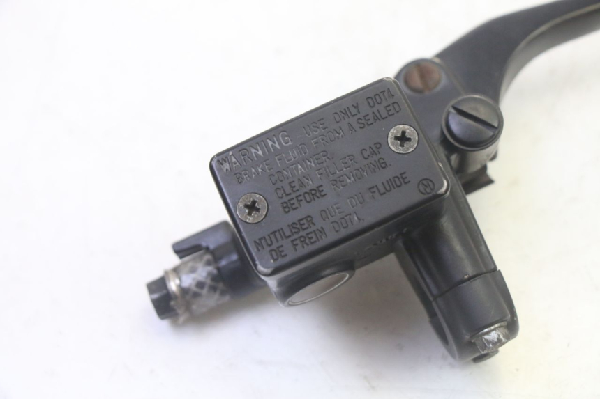 photo de CILINDRO MESTRE DIANTEIRO HONDA FES S-WING SWING ABS 125 (2007 - 2015) - Detalhe da peça