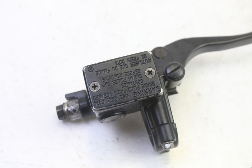 photo de CILINDRO MESTRE DIANTEIRO HONDA FES S-WING SWING ABS 125 (2007 - 2015) - Detalhe da peça