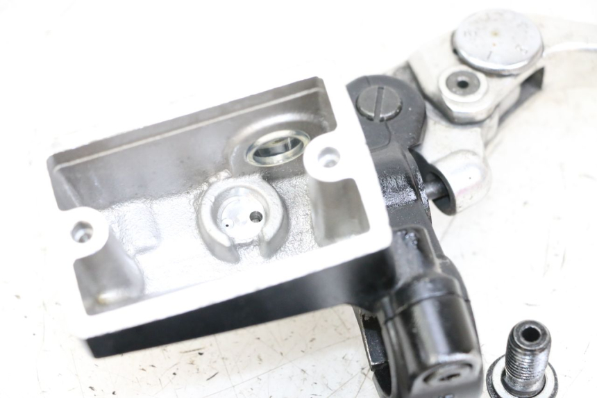 photo de CILINDRO MESTRE DIANTEIRO YAMAHA FJR ABS 1300 (2006 - 2012) - Zoom do estado de desgaste
