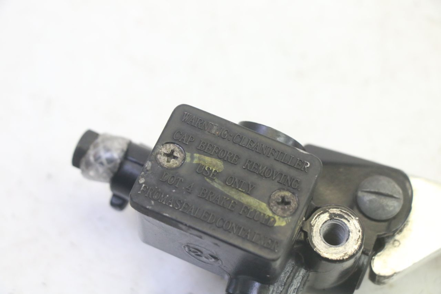 photo de CILINDRO MESTRE DIANTEIRO PIAGGIO FLY 4T 50 (2013 - 2017) - Detalhe da peça