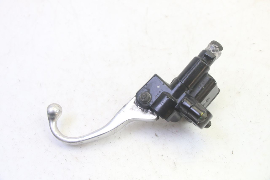 photo de CILINDRO MESTRE DIANTEIRO PIAGGIO FLY 4T 50 (2013 - 2017) - Pontos de fixação