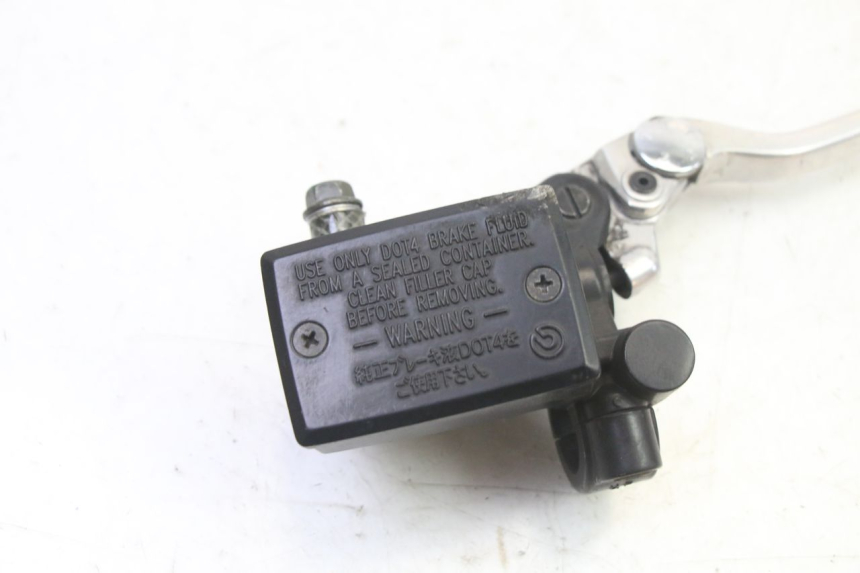 photo de CILINDRO MESTRE DIANTEIRO YAMAHA FZ6 FAZER S2 600 (2007 - 2011) - Detalhe da peça