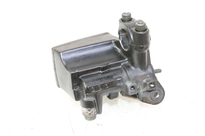 photo de CILINDRO MESTRE DIANTEIRO YAMAHA FZ6 N FAZER 600 (2004 - 2006) - Outro ângulo de visão