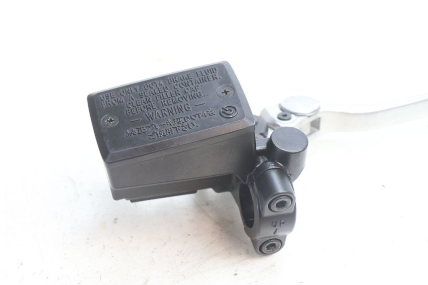 photo de CILINDRO MESTRE DIANTEIRO YAMAHA FZ8 800 (2010 - 2016) - Vista geral