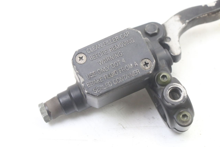 photo de CILINDRO MESTRE DIANTEIRO GILERA NEXUS 300 (2008 - 2013) - Detalhe da peça