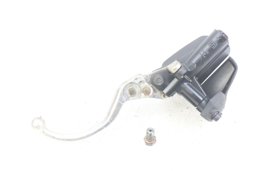 photo de CILINDRO MESTRE DIANTEIRO GILERA GP 800 (2007 - 2013) - Detalhe da peça