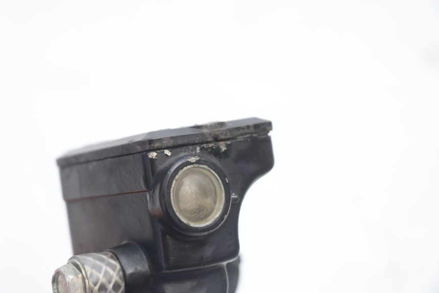 photo de CILINDRO MESTRE DIANTEIRO KAWASAKI GPX F ZX750F 750 (1986 - 1990) - Ampliação técnica