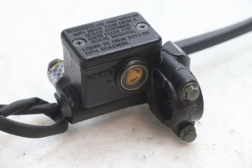 photo de CILINDRO MESTRE DIANTEIRO TNT MOTOR GRIDO 2T 50 (2010 - 2019) - Zoom do estado de desgaste