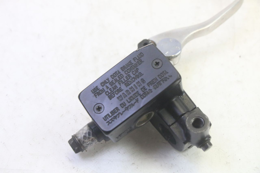 photo de CILINDRO MESTRE DIANTEIRO SUZUKI GSF N BANDIT 600 (1996 - 1999) - Detalhe da peça