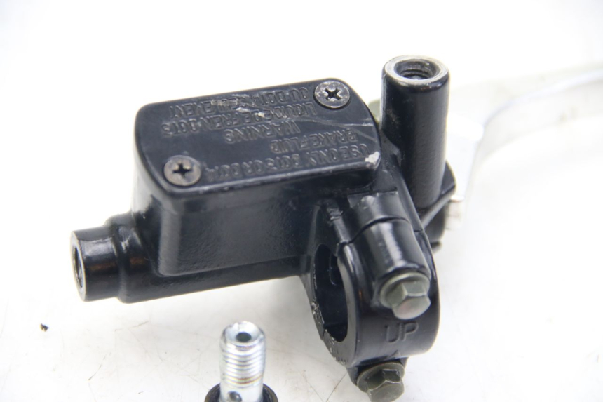 photo de CILINDRO MESTRE DIANTEIRO JM MOTORS GT LINE 4T 50 (2021 - 2023) - Pontos de fixação