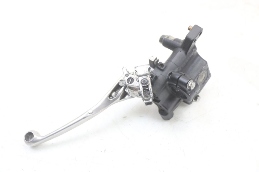 photo de CILINDRO MESTRE DIANTEIRO HONDA NES AROBASE 125 (2000 - 2003) - Pontos de fixação