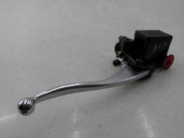 photo de CILINDRO MESTRE DIANTEIRO JM MOTOR S-MAX 125 (2010 - 2014) - Detalhe da peça
