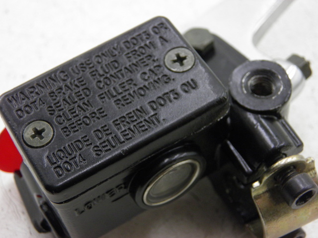 photo de CILINDRO MESTRE DIANTEIRO JM MOTOR S-MAX 125 (2010 - 2014) - Ampliação técnica