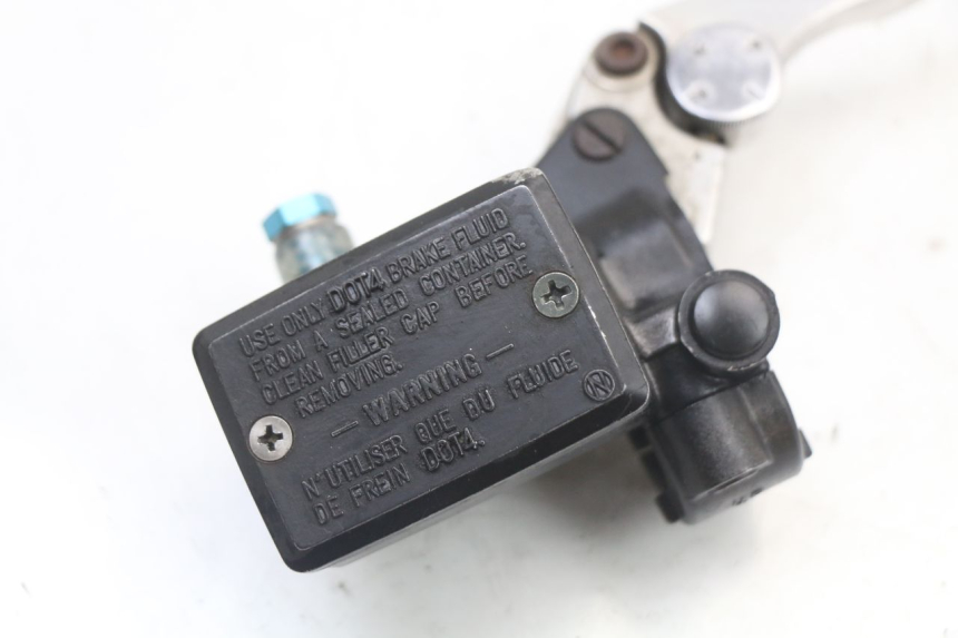 photo de CILINDRO MESTRE DIANTEIRO KAWASAKI ZR7 ZR-7 S 750 (1999 - 2004) - Detalhe da peça