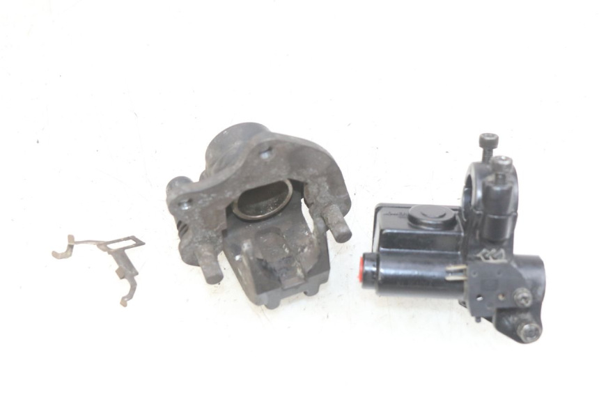 photo de CILINDRO MESTRE DIANTEIRO PEUGEOT KISBEE 2T 50 (2010 - 2017) - Ampliação técnica