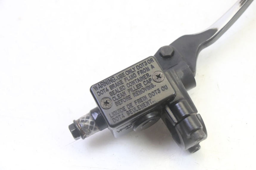 photo de CILINDRO MESTRE DIANTEIRO PEUGEOT KISBEE 2T 50 (2010 - 2017) - Detalhe da peça