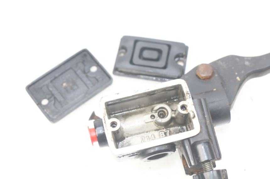 photo de CILINDRO MESTRE DIANTEIRO PEUGEOT KISBEE 4T 50 (2010 - 2017) - Zoom do estado de desgaste