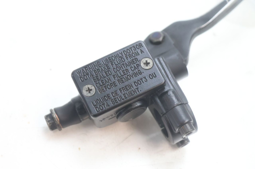 photo de CILINDRO MESTRE DIANTEIRO PEUGEOT KISBEE 4T 50 (2010 - 2017) - Detalhe da peça