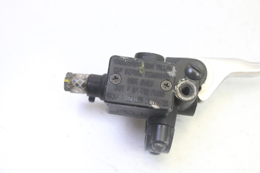 photo de CILINDRO MESTRE DIANTEIRO PIAGGIO LXV 4T 50 (2009 - 2013) - Detalhe da peça