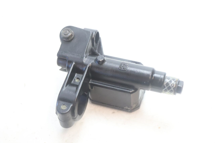 photo de CILINDRO MESTRE DIANTEIRO PIAGGIO MP3 500 (2016 - 2018) - Pontos de fixação