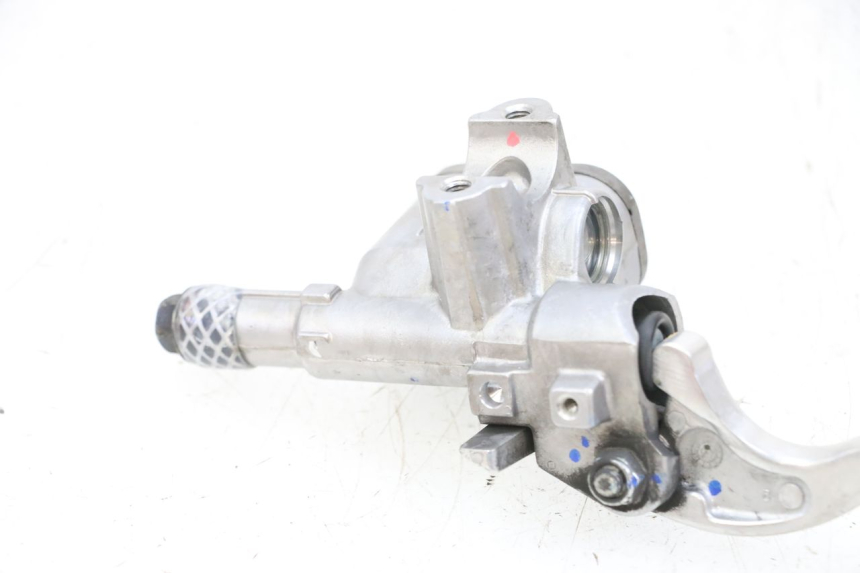 photo de CILINDRO MESTRE DIANTEIRO YAMAHA NEO'S CORE 1 (2022 - 2026) - Outro ângulo de visão