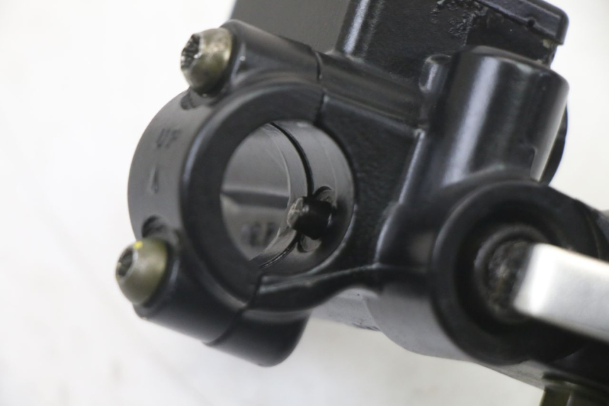 photo de CILINDRO MESTRE DIANTEIRO PIAGGIO NRG POWER PUREJET 50 (2018 - 2021) - Estado da superfície