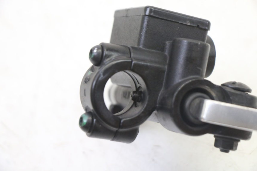 photo de CILINDRO MESTRE DIANTEIRO PIAGGIO NRG POWER PUREJET 50 (2018 - 2021) - Ampliação técnica
