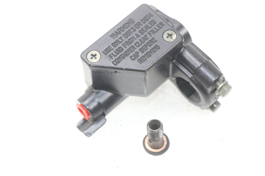 photo de CILINDRO MESTRE DIANTEIRO SYM ORBIT III 3 4T 50 (2021 - 2025) - Outro ângulo de visão