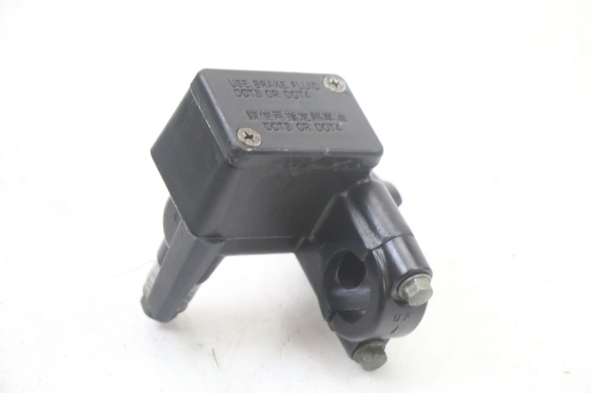 photo de CILINDRO MESTRE DIANTEIRO KYMCO PEOPLE S 125 (2000 - 2008) - Detalhe da peça