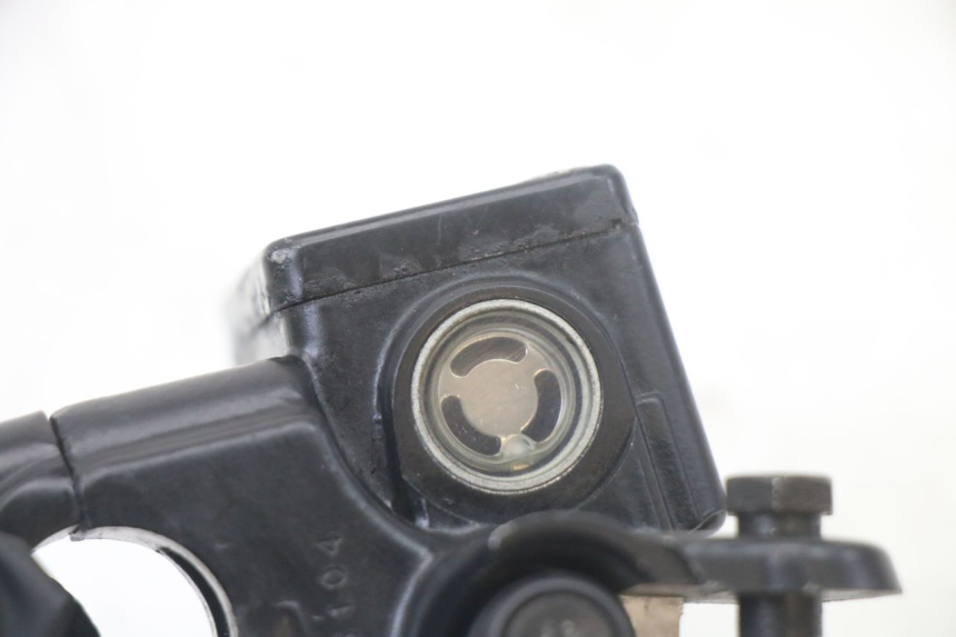 photo de CILINDRO MESTRE DIANTEIRO KYMCO PEOPLE S 125 (2000 - 2008) - Ampliação técnica