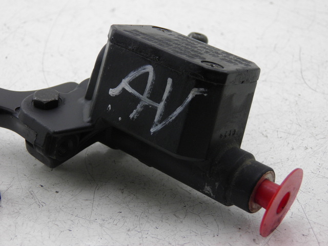 photo de CILINDRO MESTRE DIANTEIRO PIAGGIO X8 STREET 125 (2006 - 2007) - Detalhe da peça