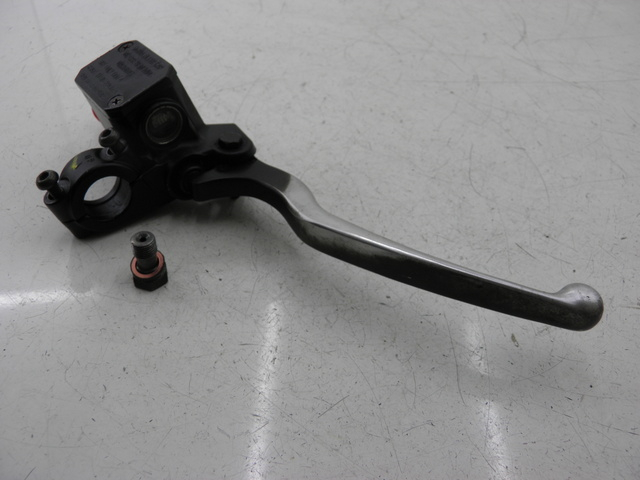 photo de CILINDRO MESTRE DIANTEIRO PIAGGIO X8 STREET 125 (2006 - 2007) - Pontos de fixação